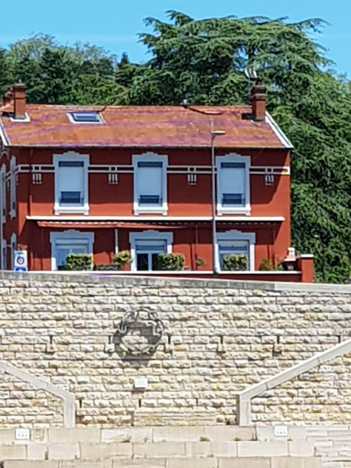 Studio Cosy Entierement Renove A Deux Pas De Lyon Fontaines-sur-Saone Zewnętrze zdjęcie